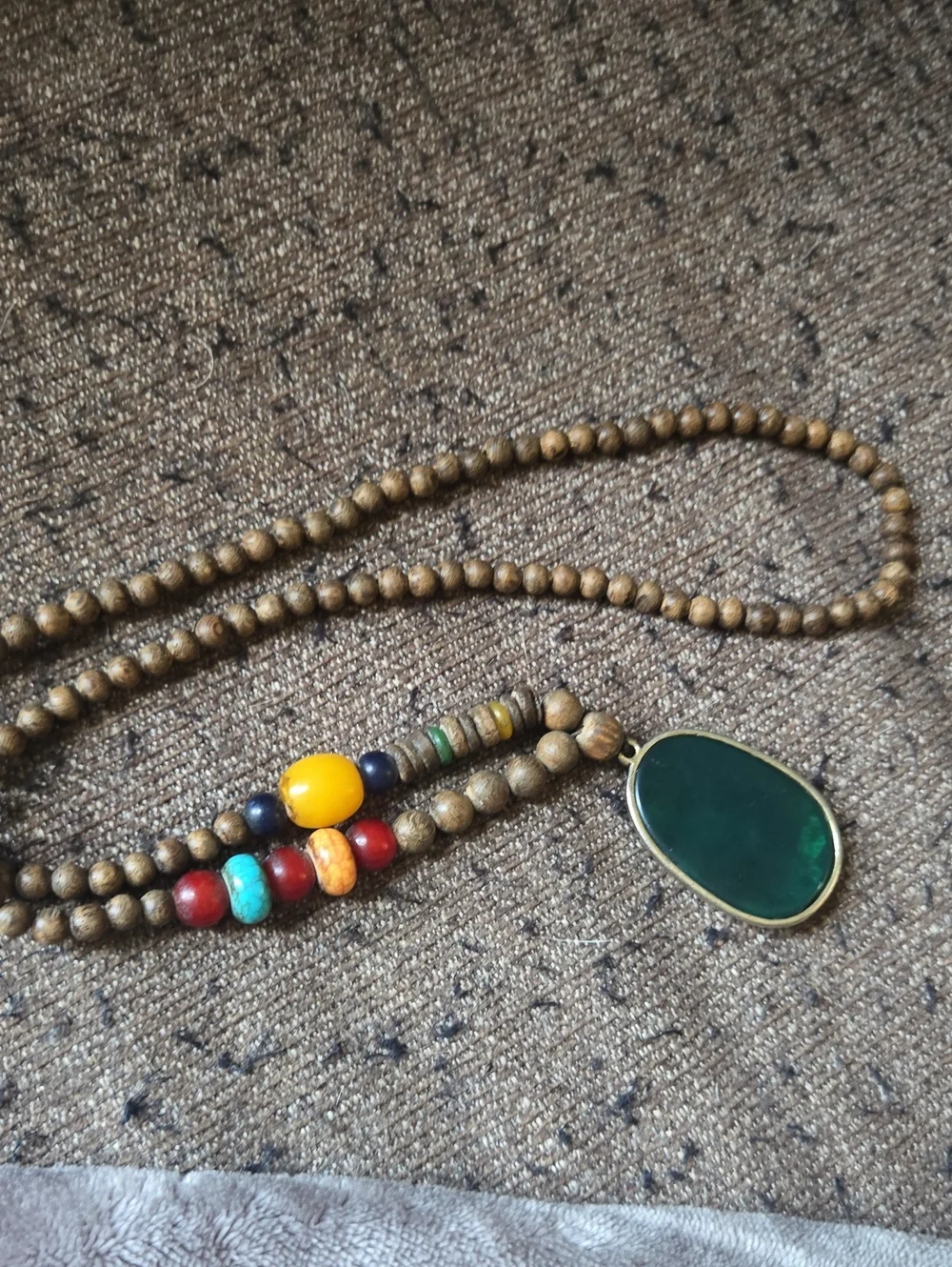 Vintage Whimsical Bohemian Green Butterfly Pendant And Wood Beaded Necklace💫 - Picture 5 of 5